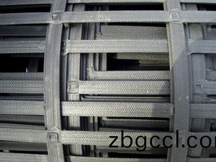 高(gao)強凸結點鋼塑土工(gong)格(ge)柵