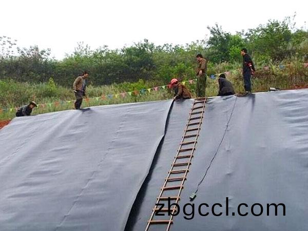 土(tu)工膜施工(gong)